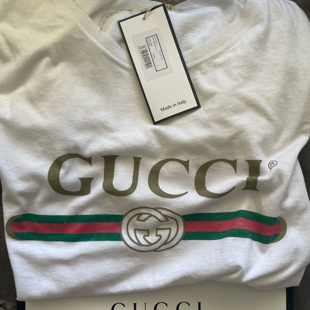 White Gucci Mens(Large) Slightly oversized scoop neck T-Shirt.